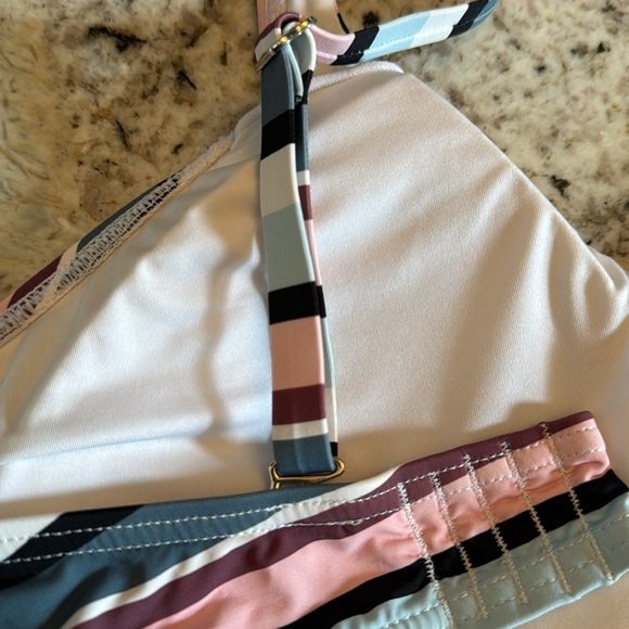 La Vie en Rose Bikini - Picture 3 of 3